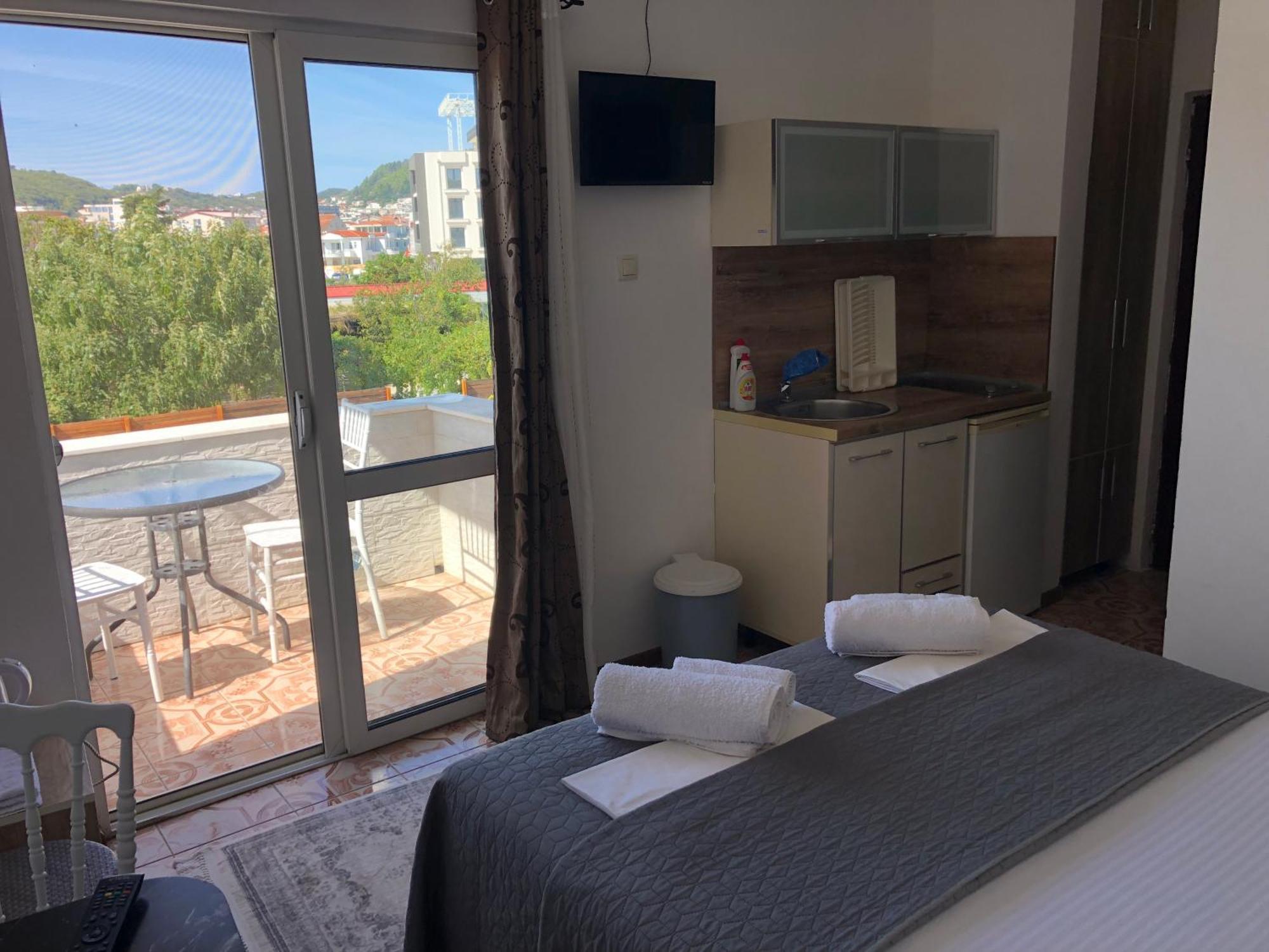 Rejhan Totti Ulcinj Kültér fotó