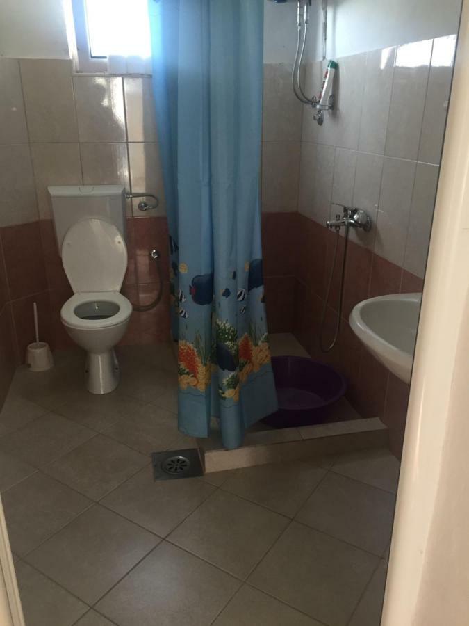 Rejhan Totti Ulcinj Kültér fotó